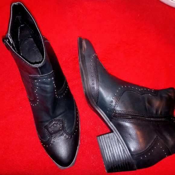 Universal Thread Cowboy Boots - Picture 1 of 8